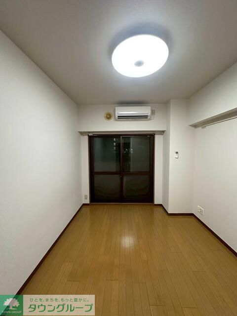 菱和パレス明大前壱番館の居間写真