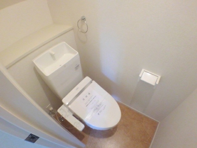 サン・ガーデン花見東のトイレ写真
