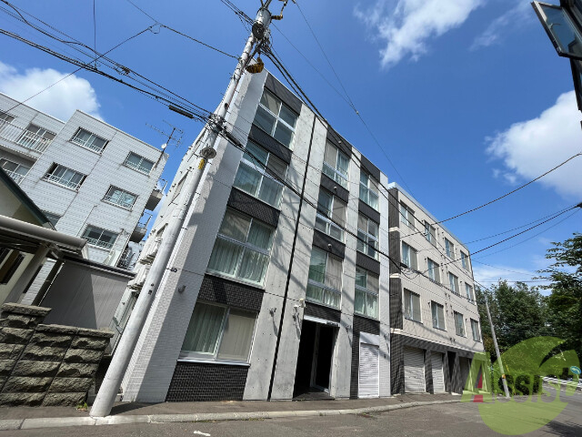 建物外観　札幌市北区北２７条西「ＧｒａｎｄＲａｖｉｎｅＮ２７」