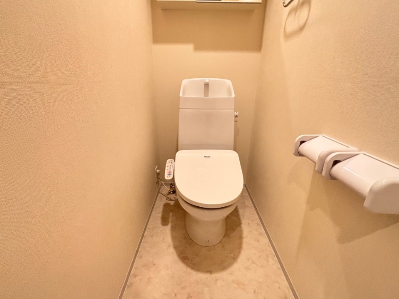ＪＲ鹿児島本線 陣原駅 徒歩9分 2階建 築2年のトイレ写真