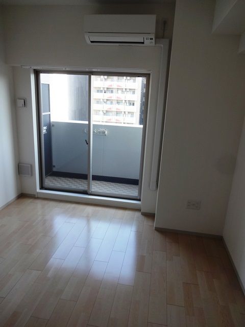 レジュールアッシュ松屋町の居間写真