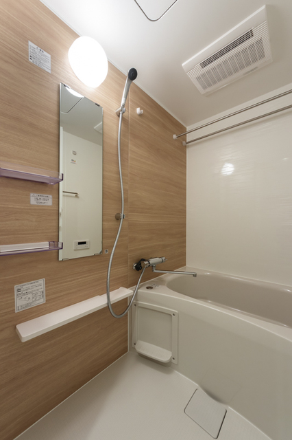バス・シャワールーム　※写真は同タイプ住戸です。