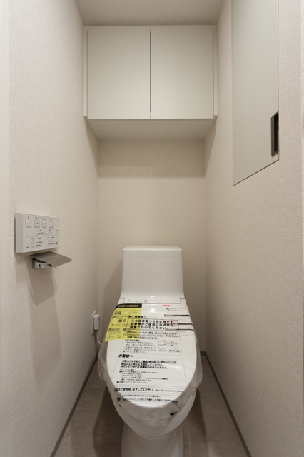トイレ　※写真は同タイプ住戸です。