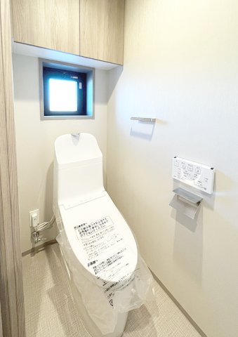 トイレ　※写真は同タイプ住戸です。