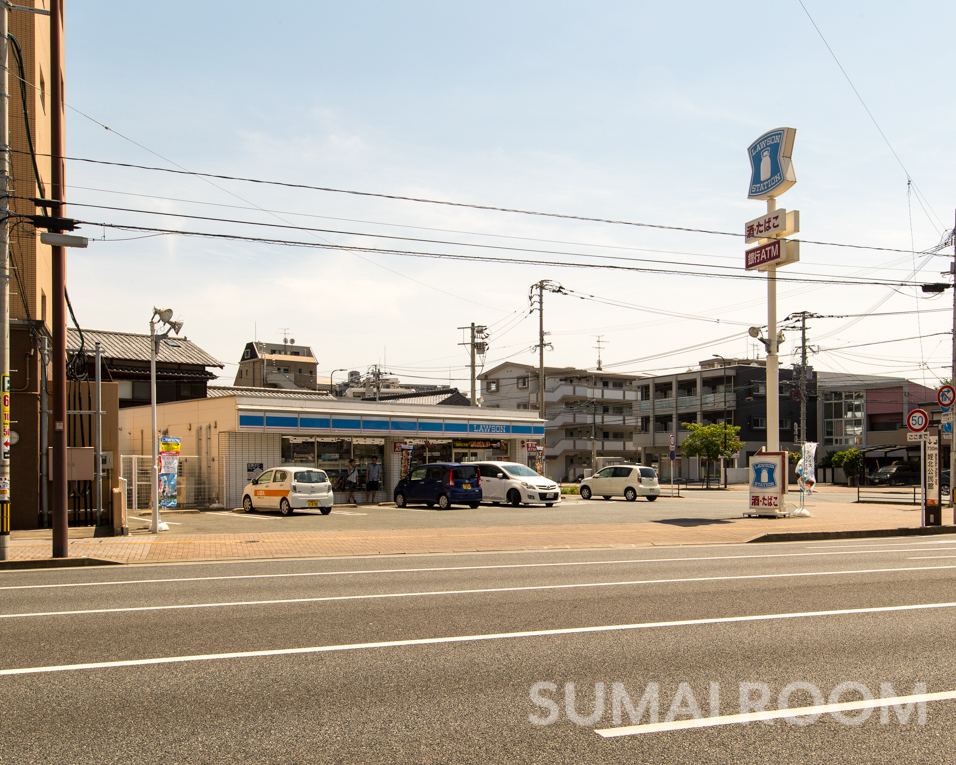 【福岡市西区姪の浜のマンションのコンビニ】