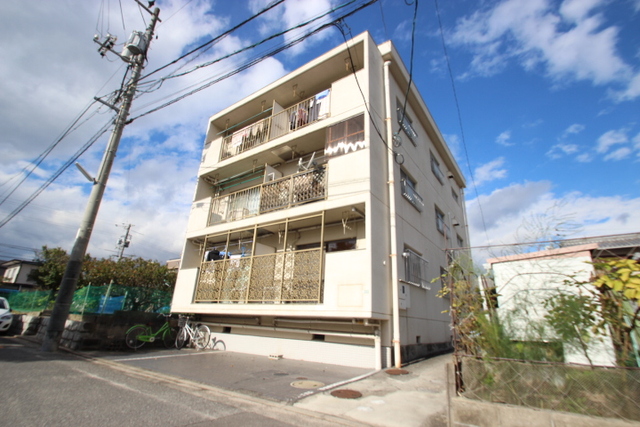 広島市佐伯区五日市駅前のマンションの建物外観