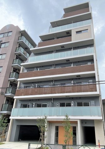 台東区上野桜木のマンションの建物外観