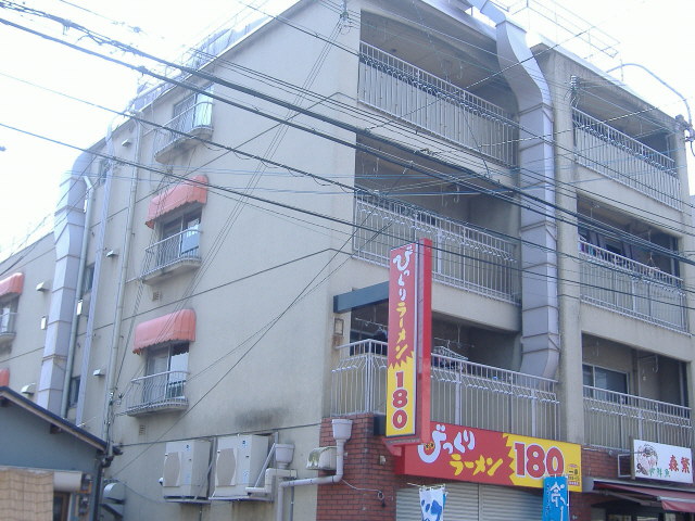 【神戸市垂水区星が丘のマンションの建物外観】