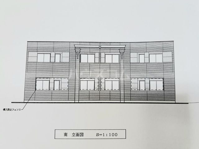 ベルフラワーの建物外観