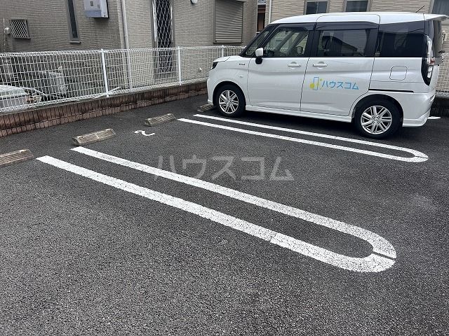 【イリーデ　２の駐車場】