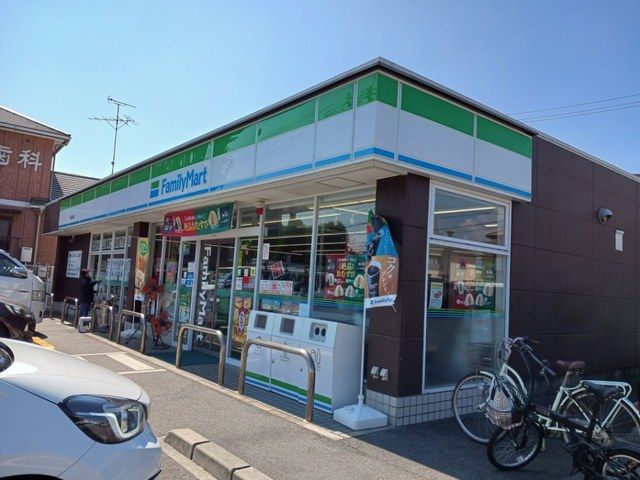 【岡山市中区国富のアパートのコンビニ】