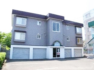 建物外観　車庫１台無料☆人気の灯油ボイラー物件☆