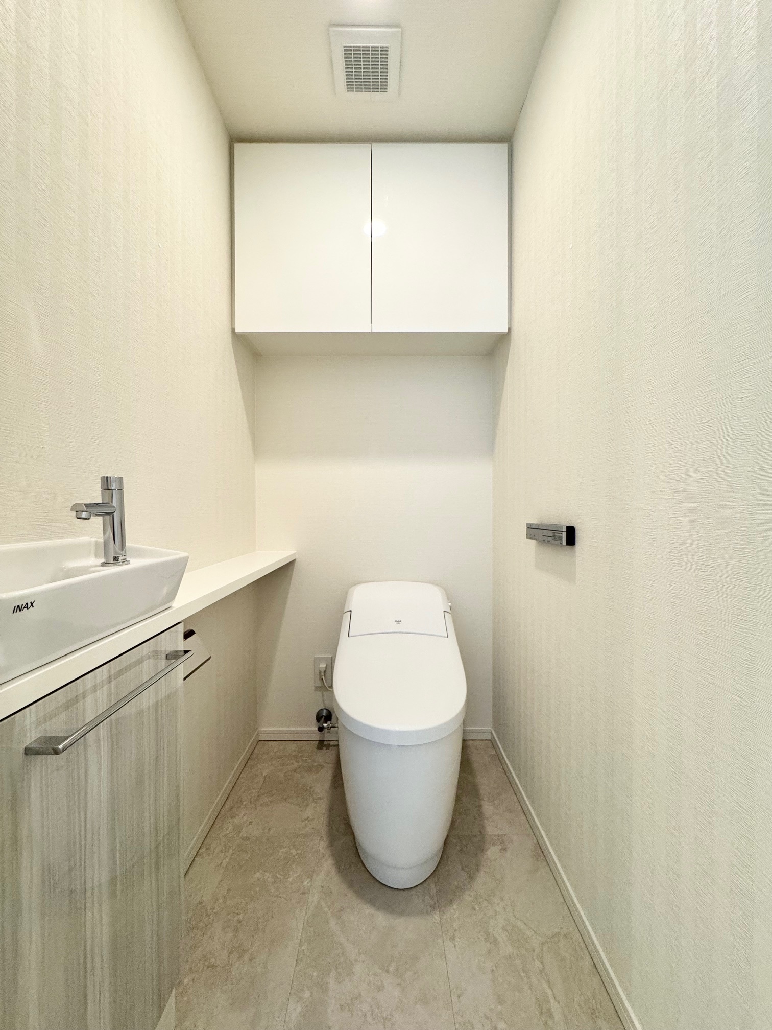 トイレ　手洗いカウンター付／高機能トイレ／新築未使用