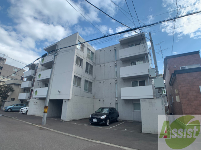 建物外観　札幌市中央区北三条西「ラ・コーザ北円山」