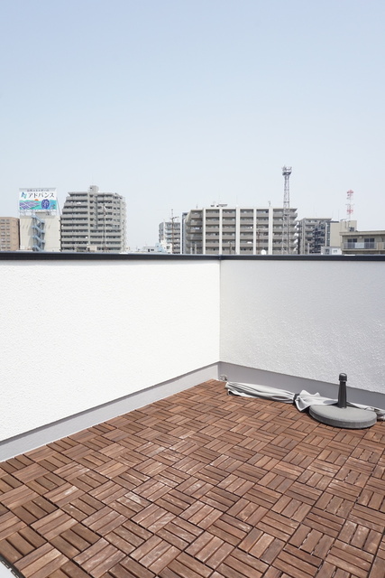 バルコニー　屋上＊火気使用不可です＊前回募集時の写真です