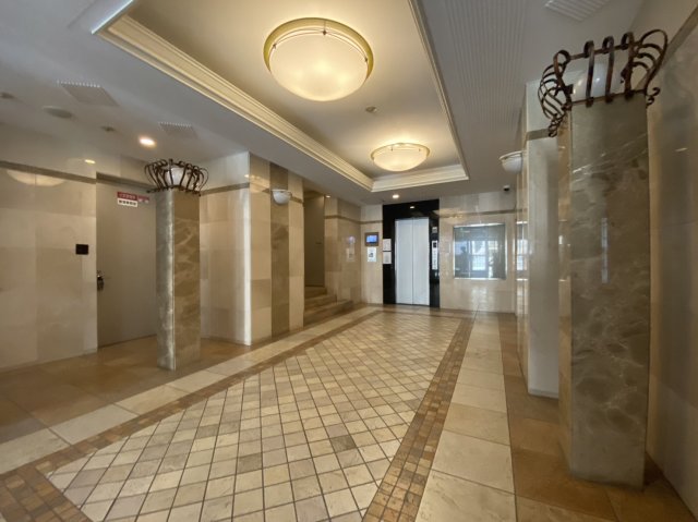 ロビー　エントランス