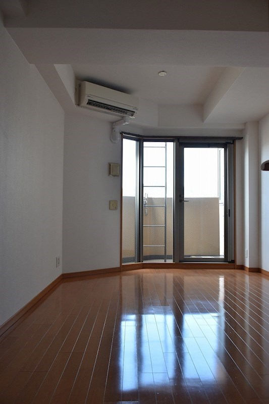 居室・リビング　フローリング