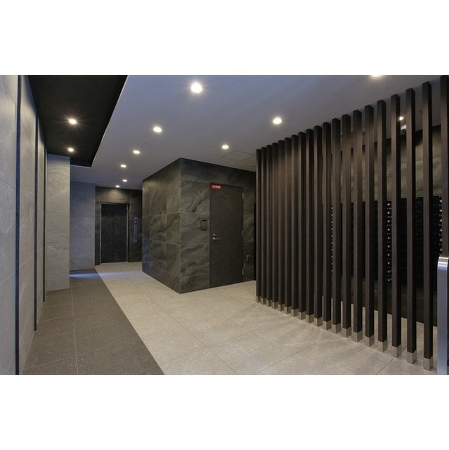 エントランス　エントランス