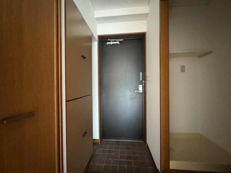 ジュネス神戸の玄関写真