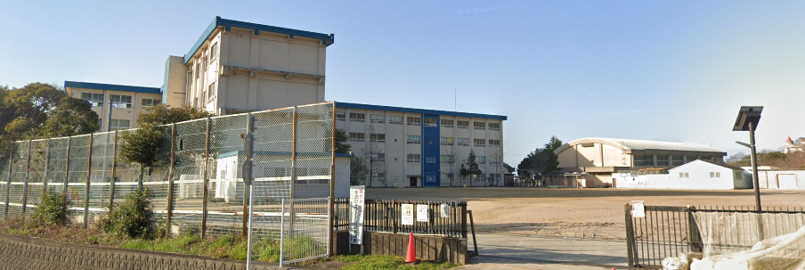 小学校　和歌山市立八幡台小学校（小学校）まで1345m