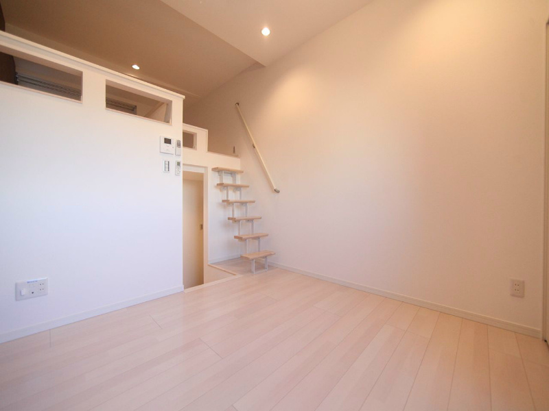 その他　洋室6帖　ロフト6.2帖（収納にも寝室にも使えます）