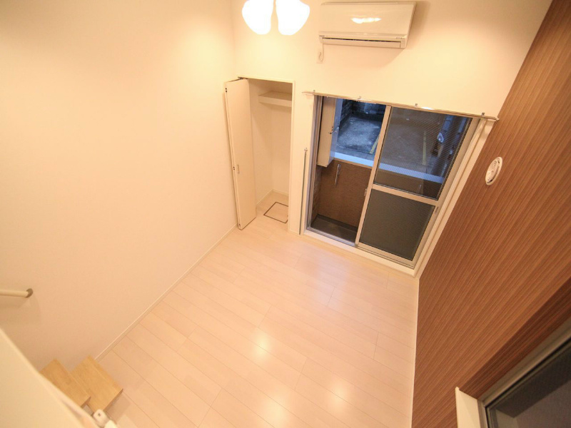 バルコニー　洋室6帖　ロフト6.2帖（収納にも寝室にも使えます）