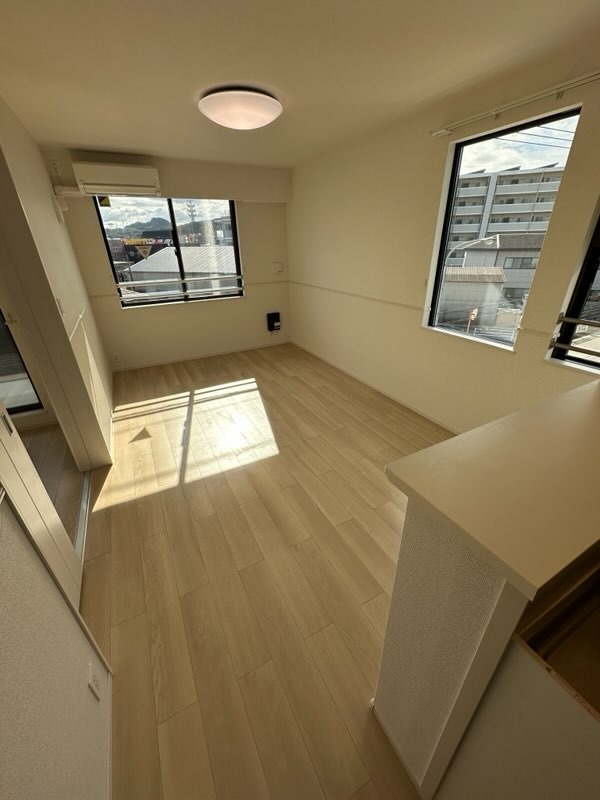 居室・リビング　同型イメージ