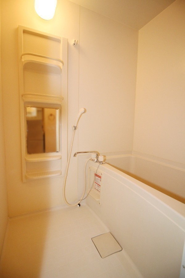 バス・シャワールーム　お風呂場スペース