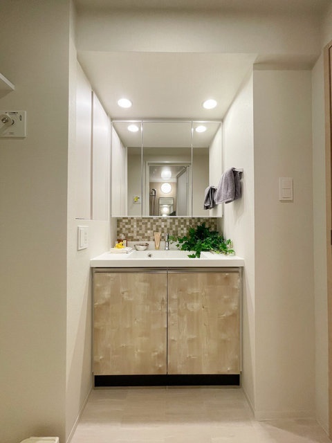 洗面設備　※家具家電配置例モデルルーム参考写真