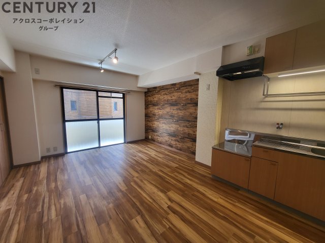 居室・リビング　広々としたリビング