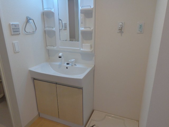 洗面設備　洗髪洗面化粧台