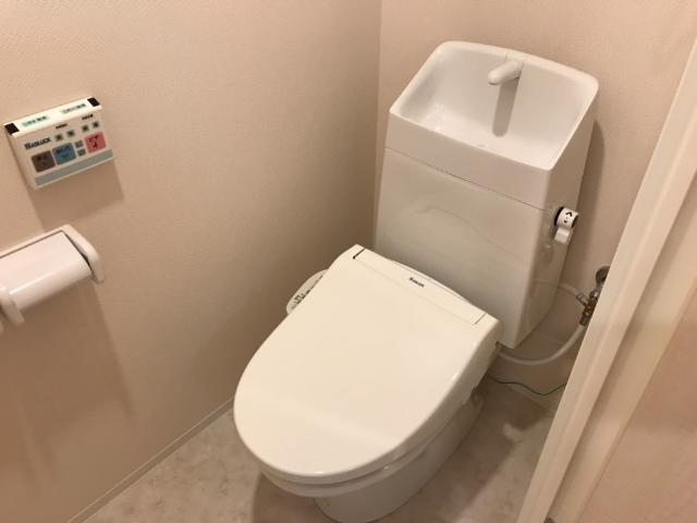 トイレ　トイレ
