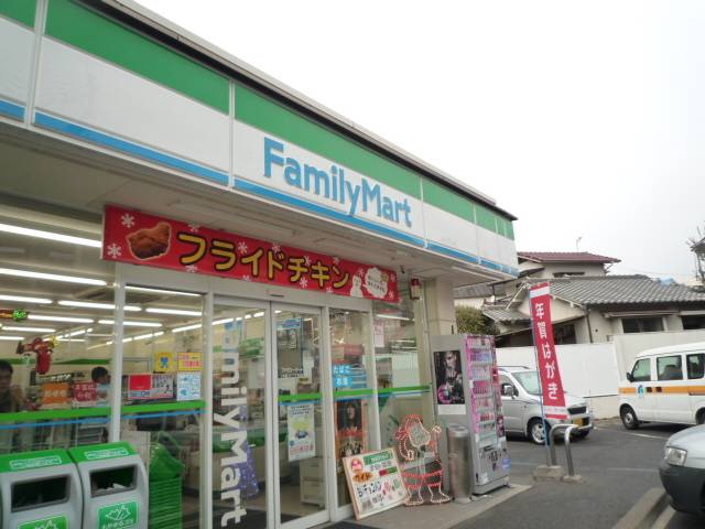 コンビニ　ファミリーマート己斐上二丁目店（コンビニ）まで655m