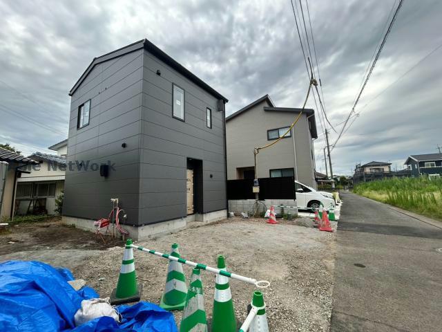 建物外観　建築中