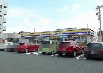 コンビニ　ミニストップ木更津朝日店（コンビニ）まで600m