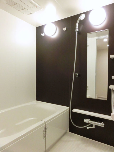バス・シャワールーム　※写真は同タイプ住戸です。
