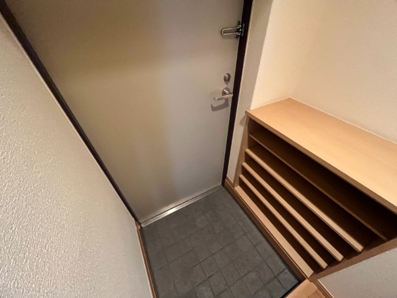 玄関　別号室