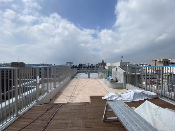 建物外観　建築中