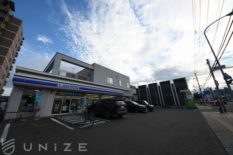 コンビニ　ローソン札幌平岸3条店（コンビニ）まで219m