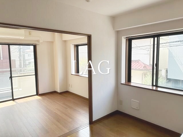 居室・リビング　洋室のお部屋です。