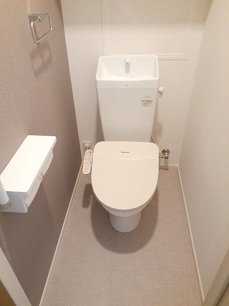 エレガント フェイバー IIのトイレ写真