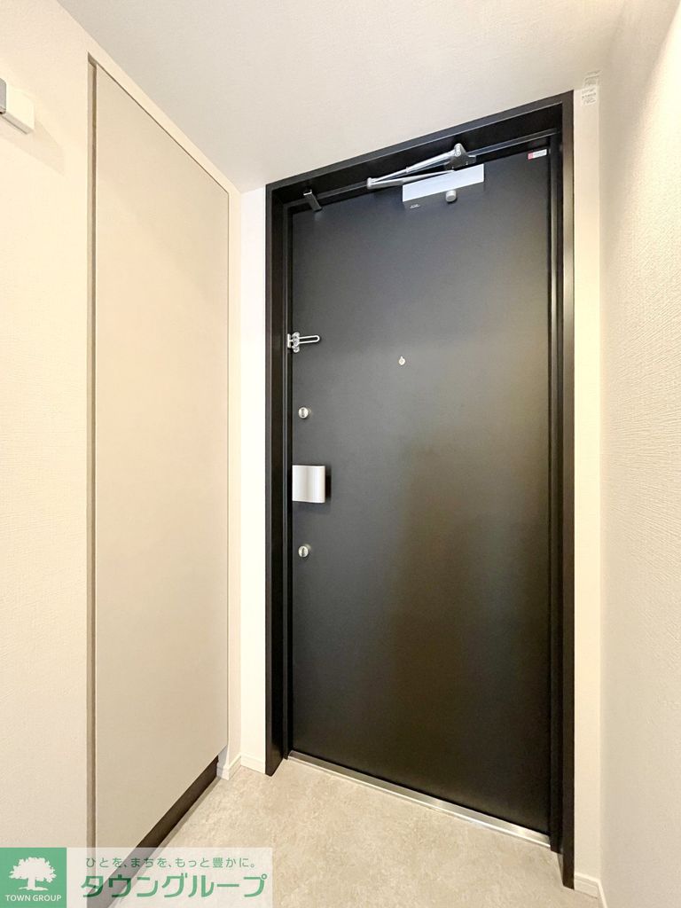 玄関　※同室タイプ参考写真