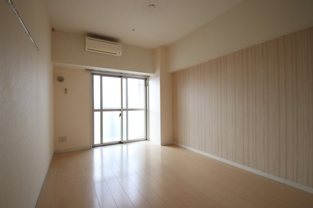 CLUB ORIENT NO70 HARBOR SOUTH TOWERの居間写真