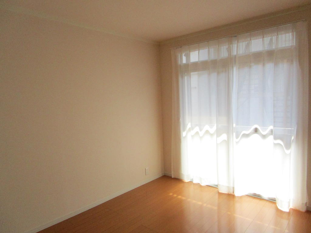 その他部屋・スペース　洋室６帖はリビングとつながっています