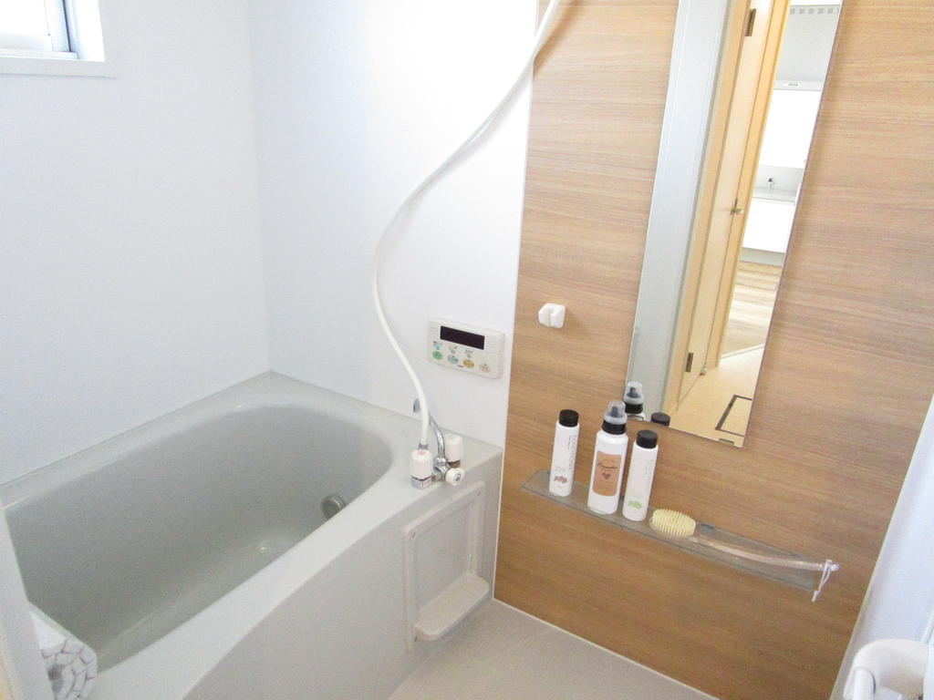 バス・シャワールーム　追焚機能付のユニットバス！！