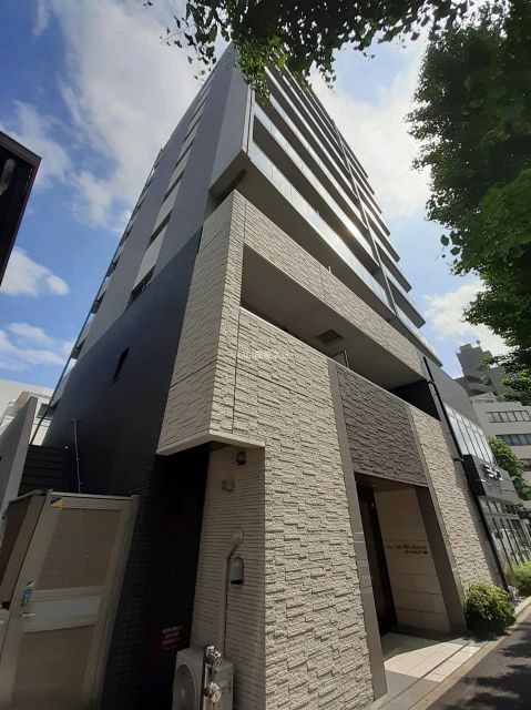 横浜市中区長者町のマンションの建物外観