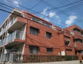 西東京市芝久保町のマンションの建物外観