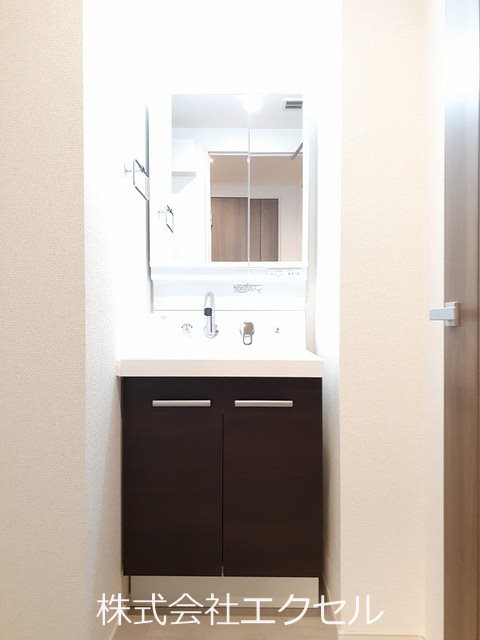 洗面設備　独立洗面台です。