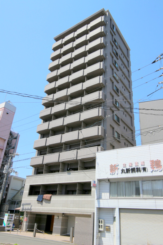 広島市西区横川町のマンションの建物外観