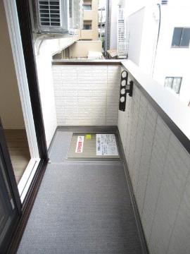 　バルコニー　ベランダ